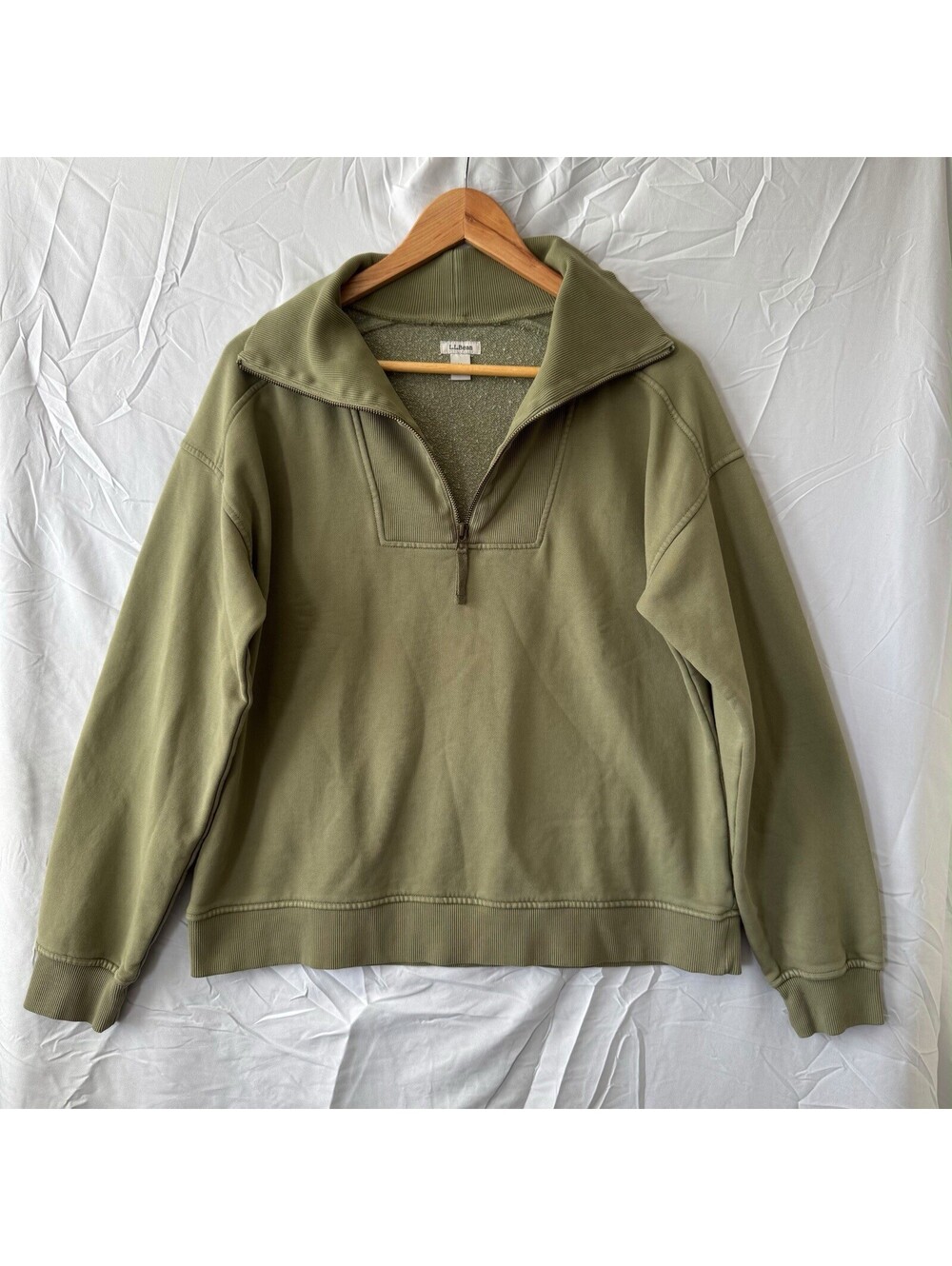 L.L.Bean Sweatshirt M Green Sage Quarter Zip Funnel Neck Pullover